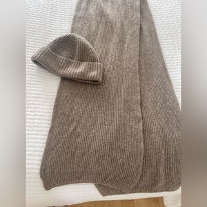 H&M Taupe cashmere Beanie and scarf